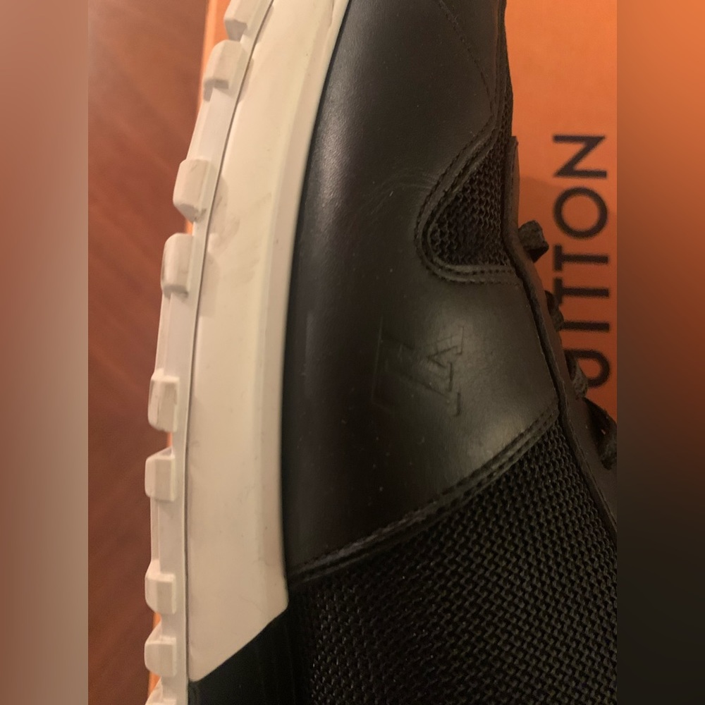 Louis Vuitton monogram run away trainer sneakers men size 11 black white - Picture 8 of 13